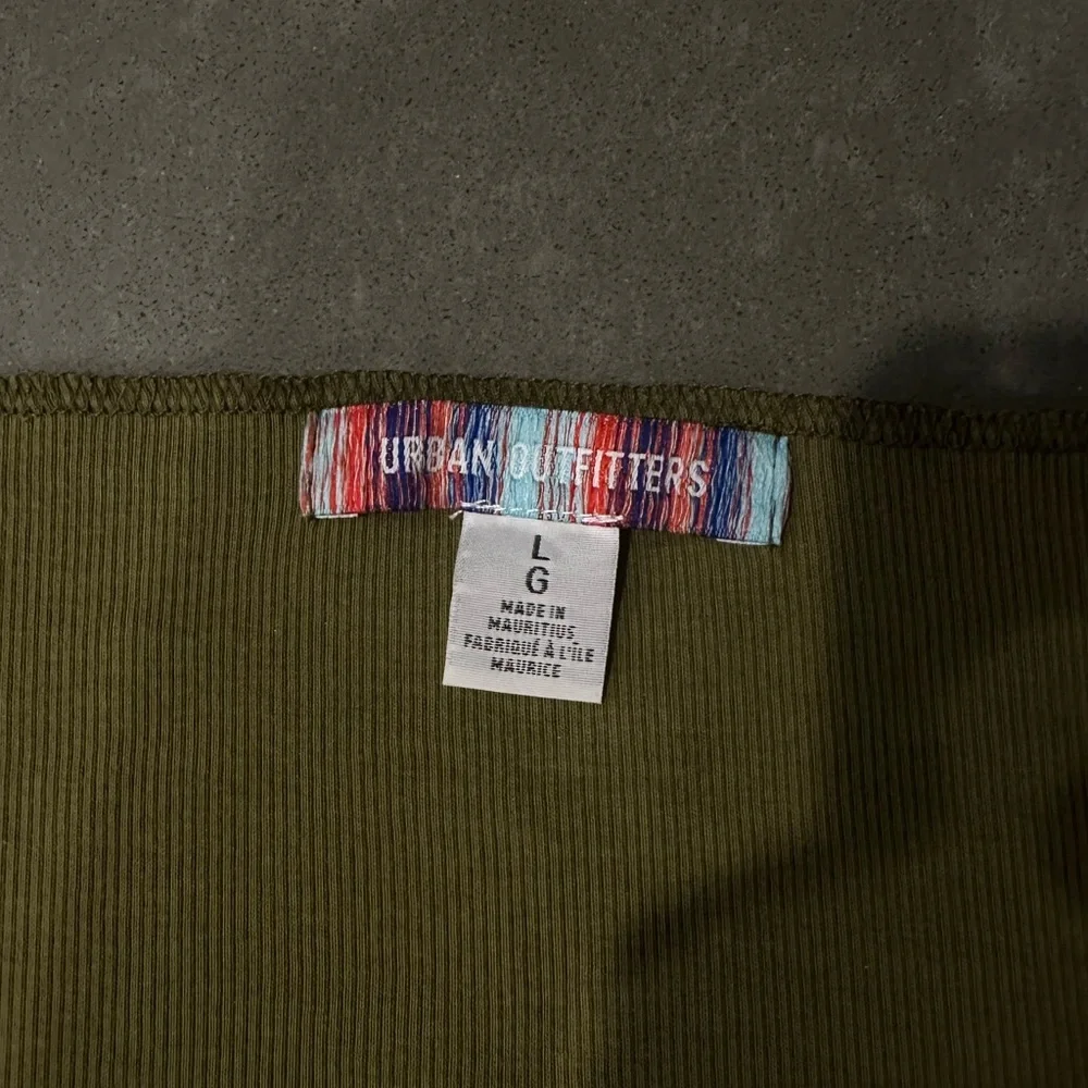 Green Urban Outfitters Wide Neck Crop Top - Picture 2 of 3